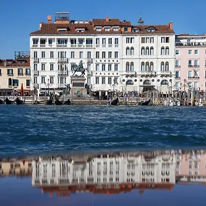 londra-palace.hotelslidodijesolo.com/