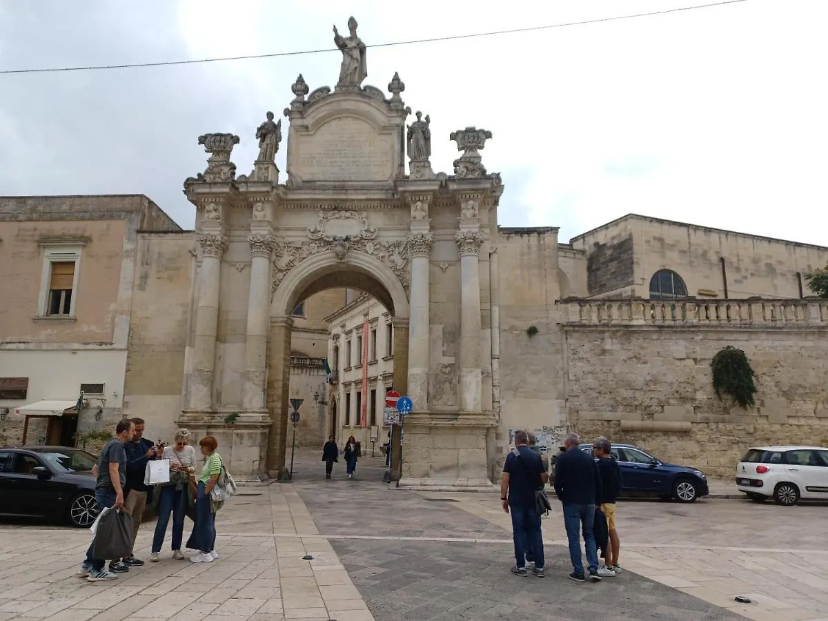 Bed & Breakfast La Dimora Dei Professori Diffushotel Lecce